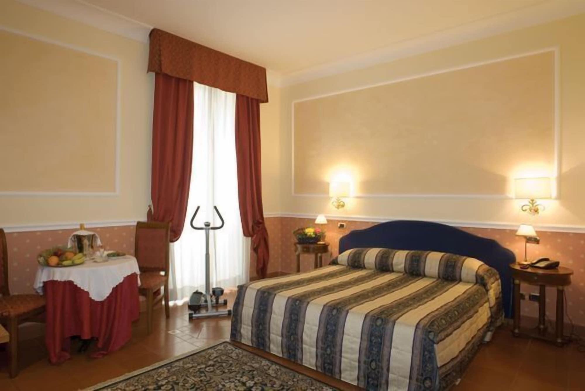 Relais Hotel Antico Palazzo Rospigliosi Rome Exterior photo
